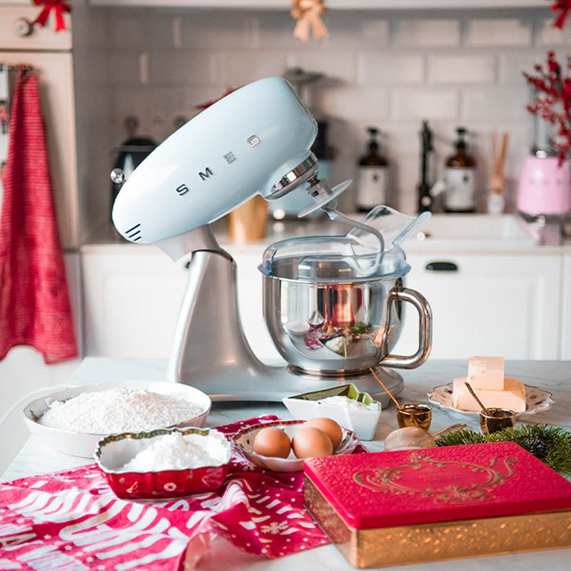 Smeg SMF02PBEU Stand Mixer Pastel Blue