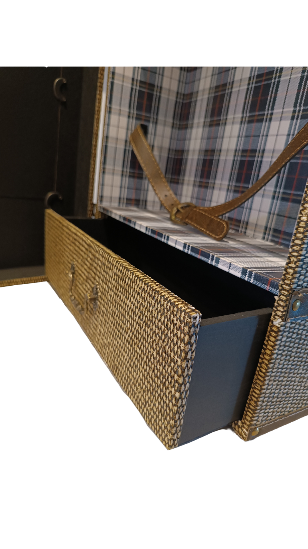 Suitcase Decoration Hanger Wicker/ Jewelry Case