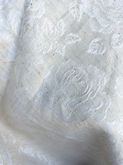 Round Cotton Tablecloth with Flowers Design – Ø 160cm