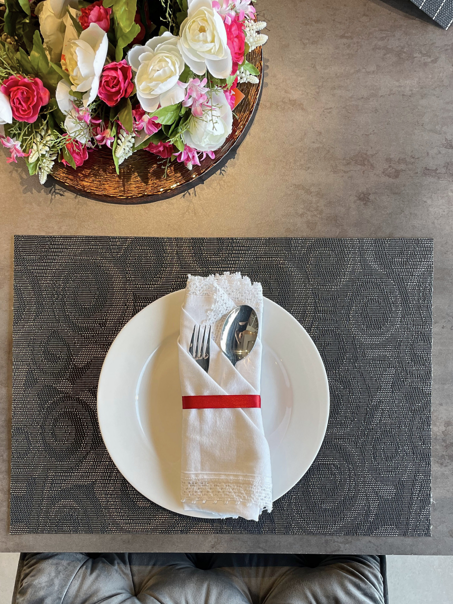 Table Placement Black and Grey Spirals – 35x50cm