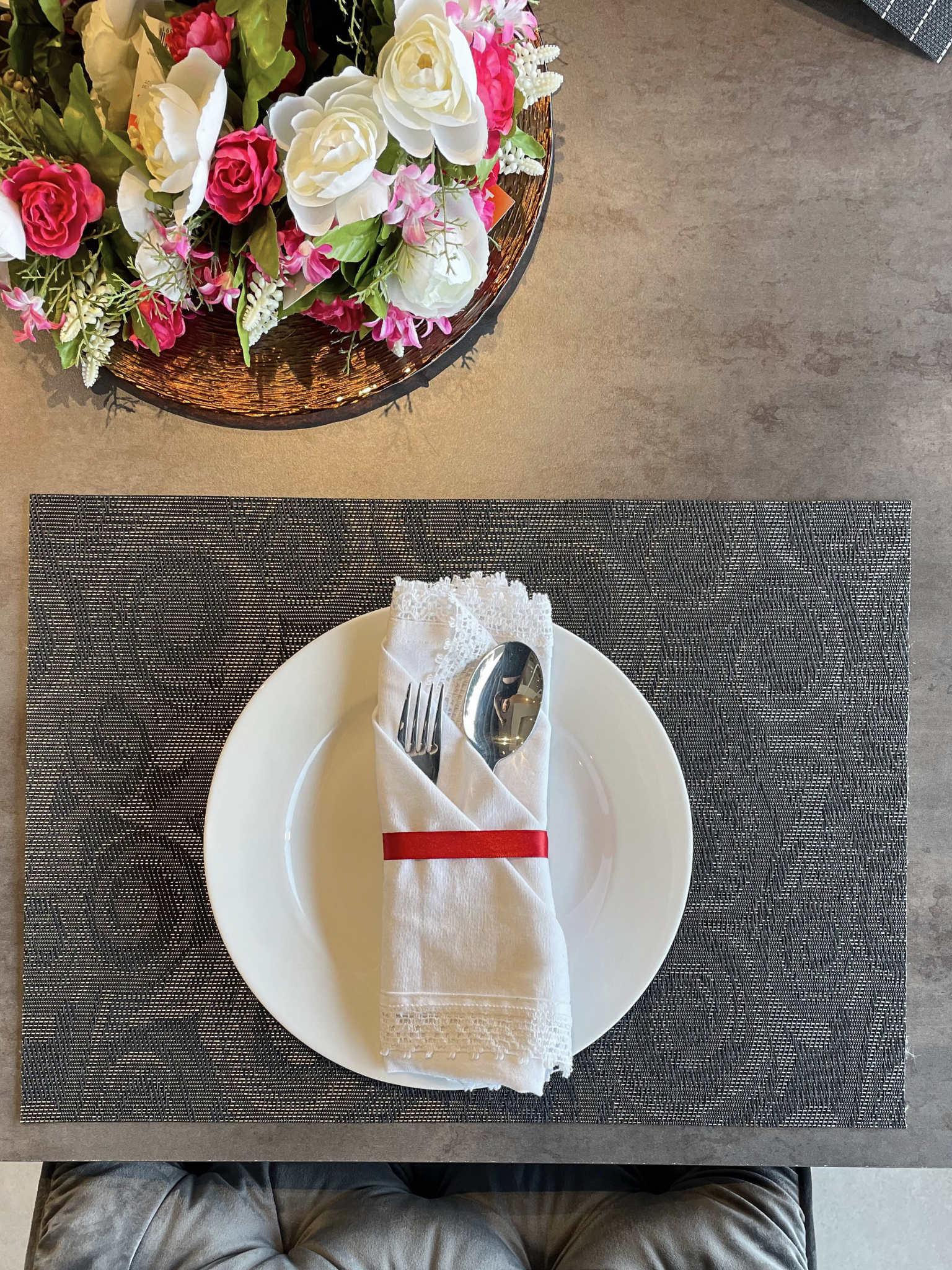 Table Placement Black and Grey Spirals – 35x50cm