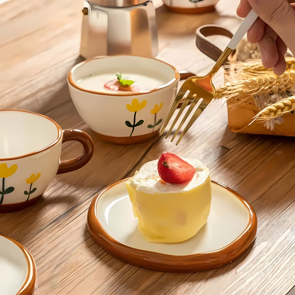 New in      Beautiful Hand Painted korean Style Ceramic Coffee Cup With Saucer 250ML