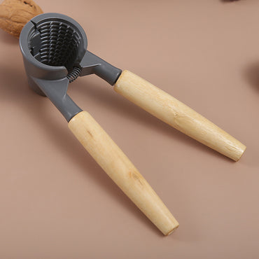 Walnut Cracker – Wood Hand