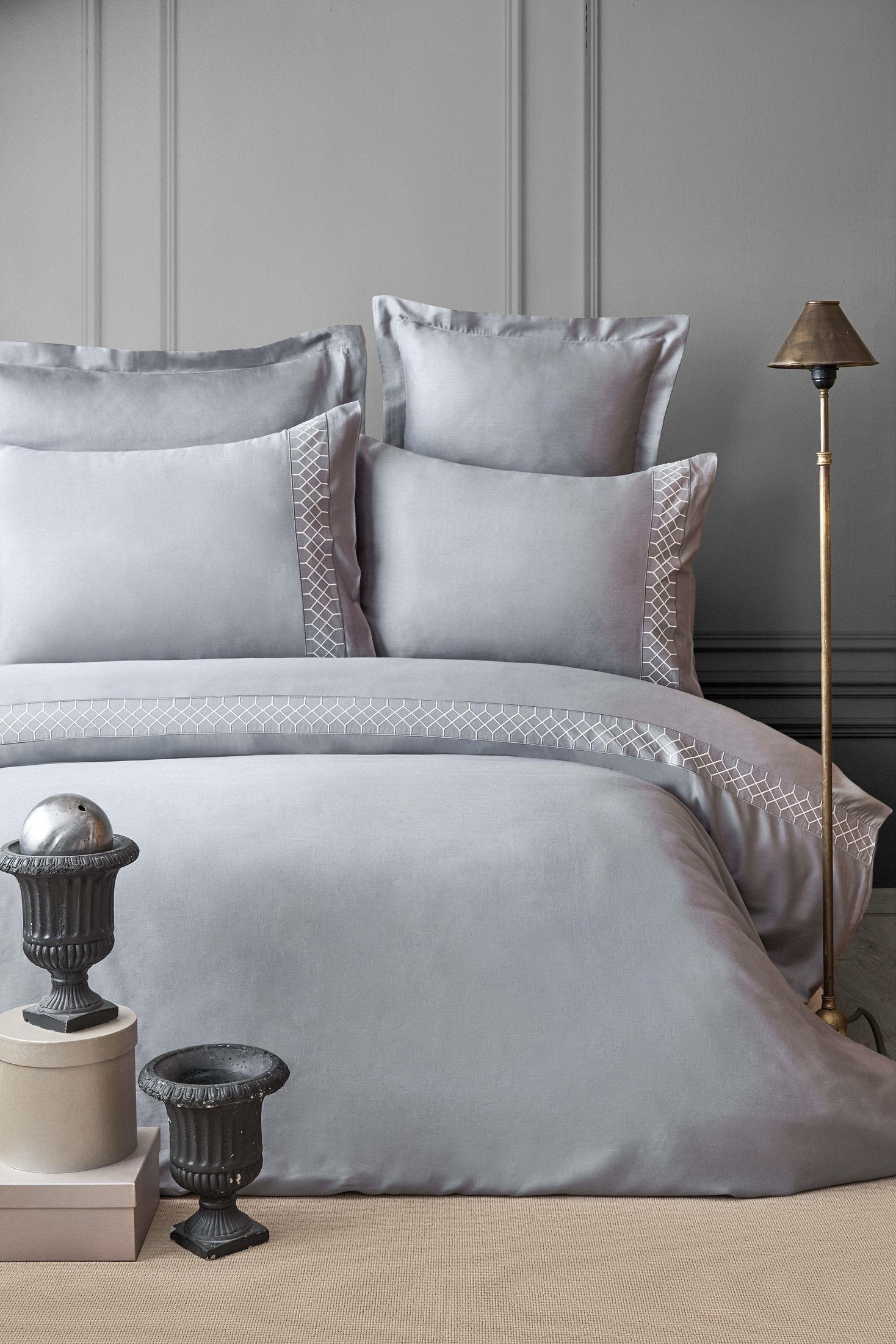 DOUBLE EMBROIDERED BAMBOO duvet cover  SET HERA GRAY