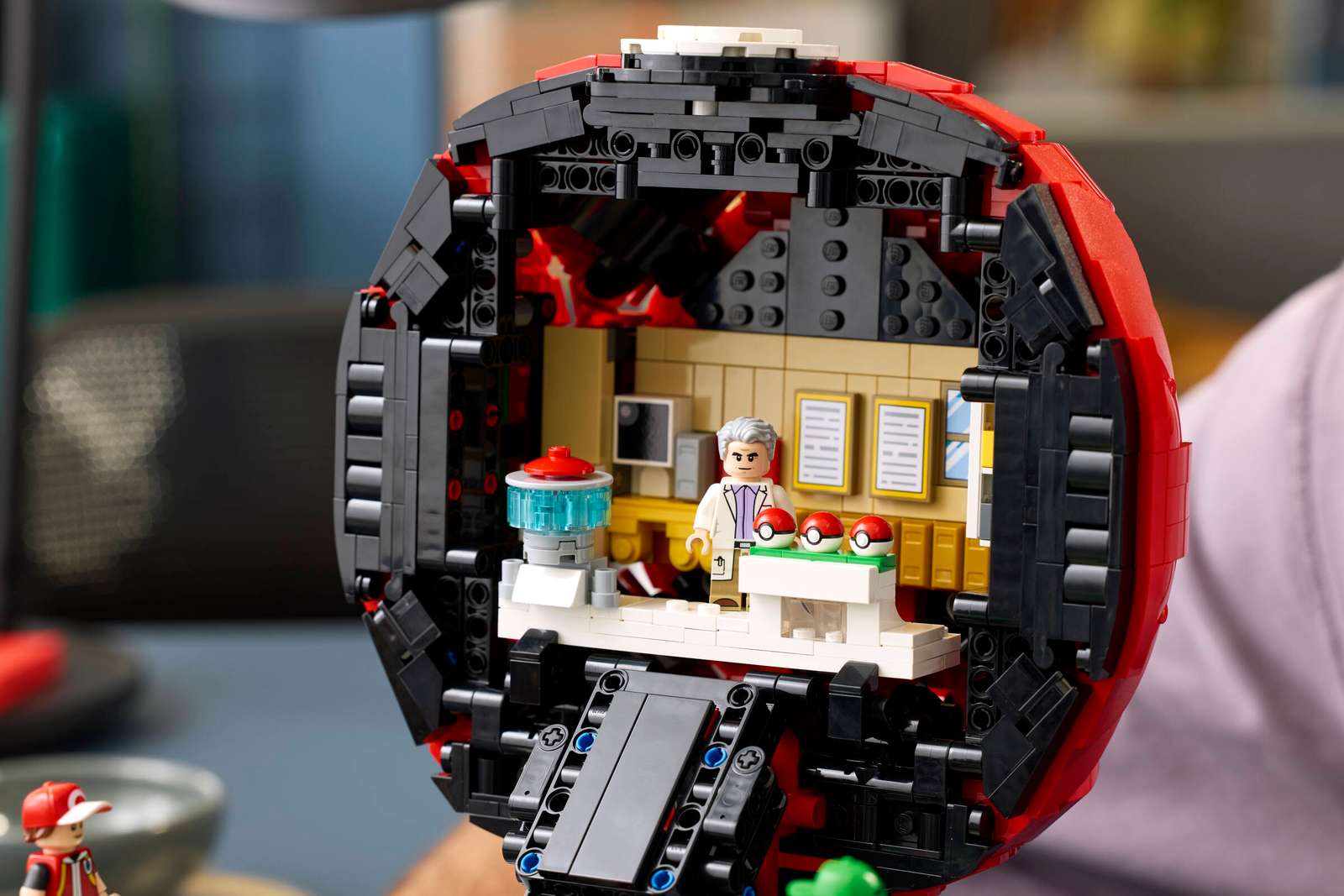 LEGO Pokémon - Iconic Trainer Moments Poké Ball - 72154 {Preorder for OCTOBER}