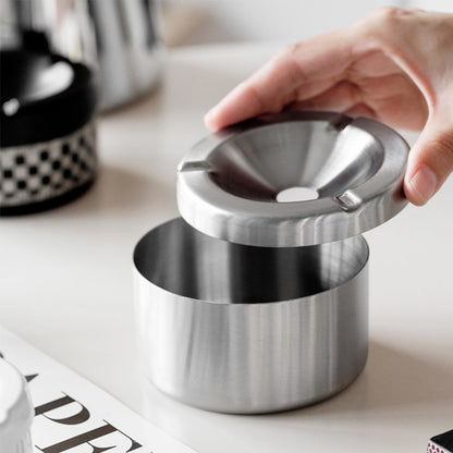 Thick Stainless Steel Cigarette Ashtray With Lid Black – 9 cm OZ-9B