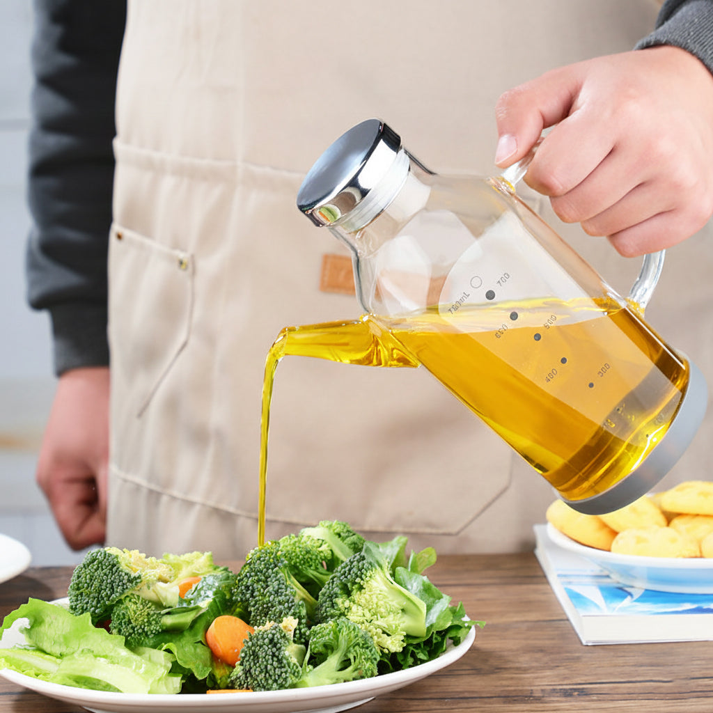 High Borosilicate Glass Oil Bottle Stainless Steel Cap with non-slip silicone base