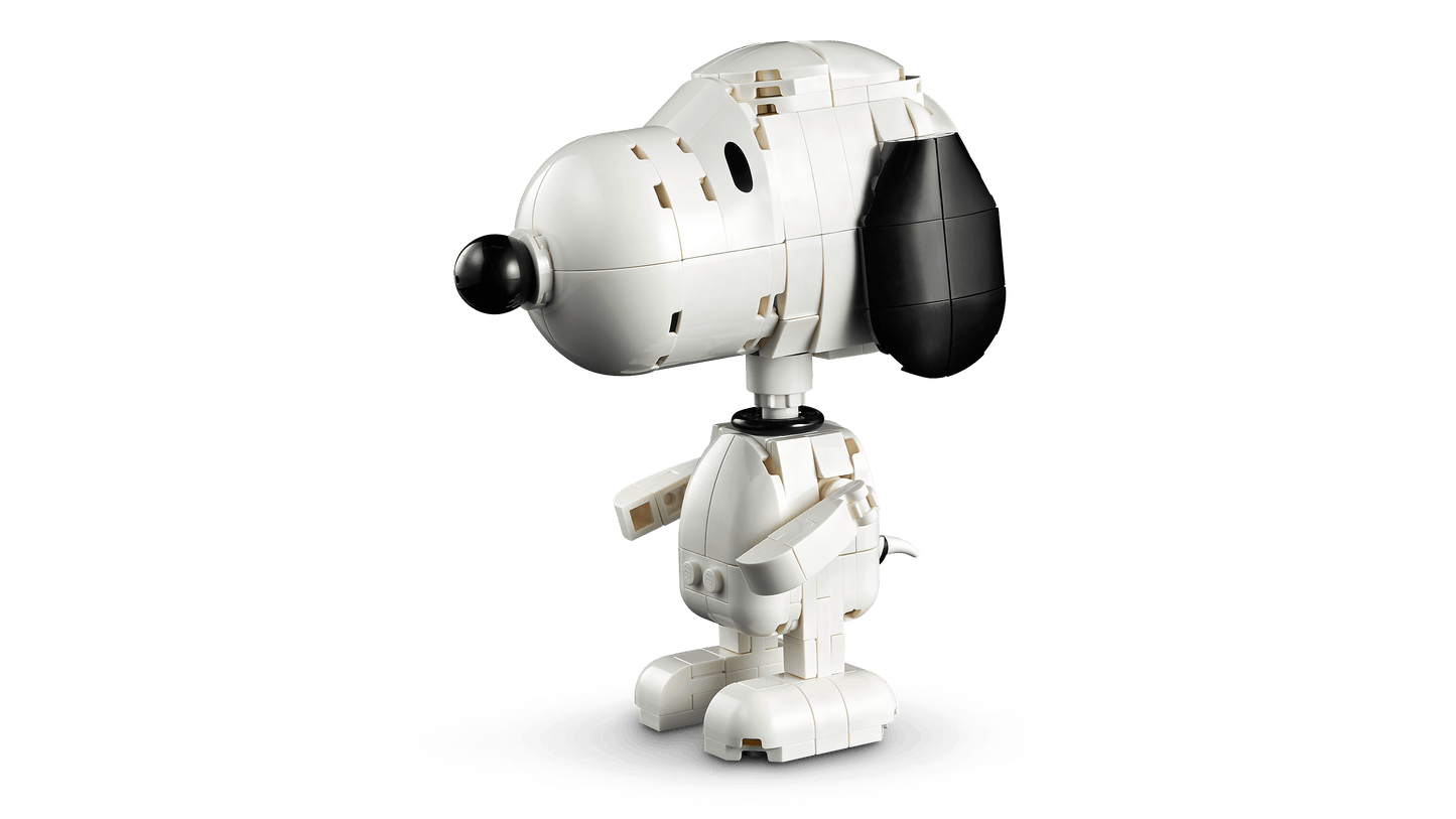 Peanuts: Snoopy's Doghouse