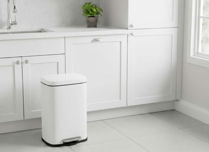 Pedal Bin Studio, Easy-Close, White 30 liters by Wenko -Germany