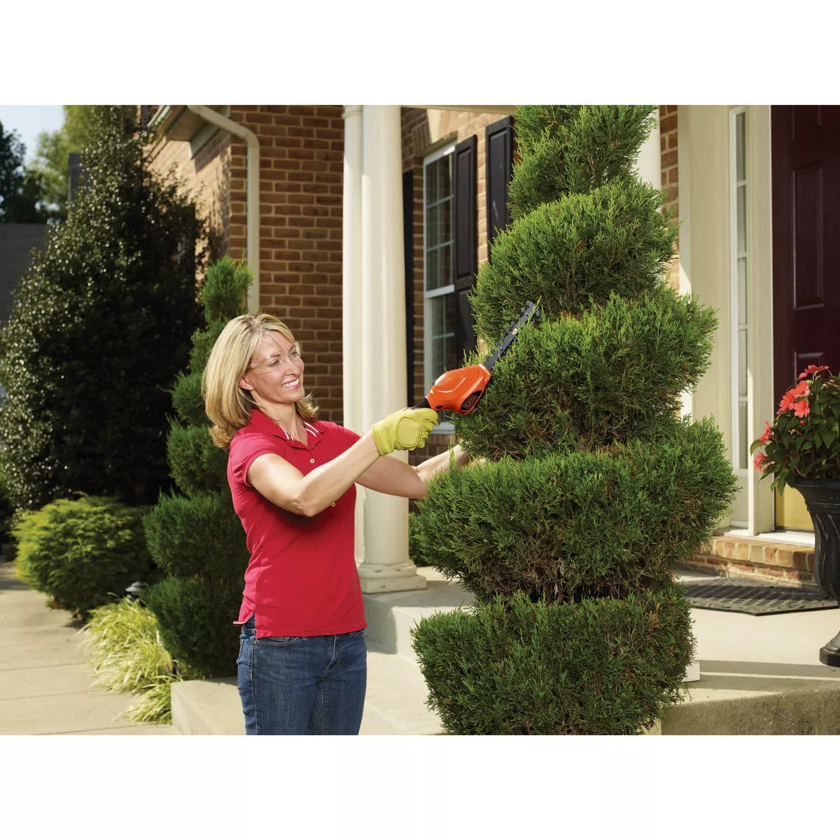 Black + Decker  Cordless Grass & Shrub Shears 7V Li-Ion
