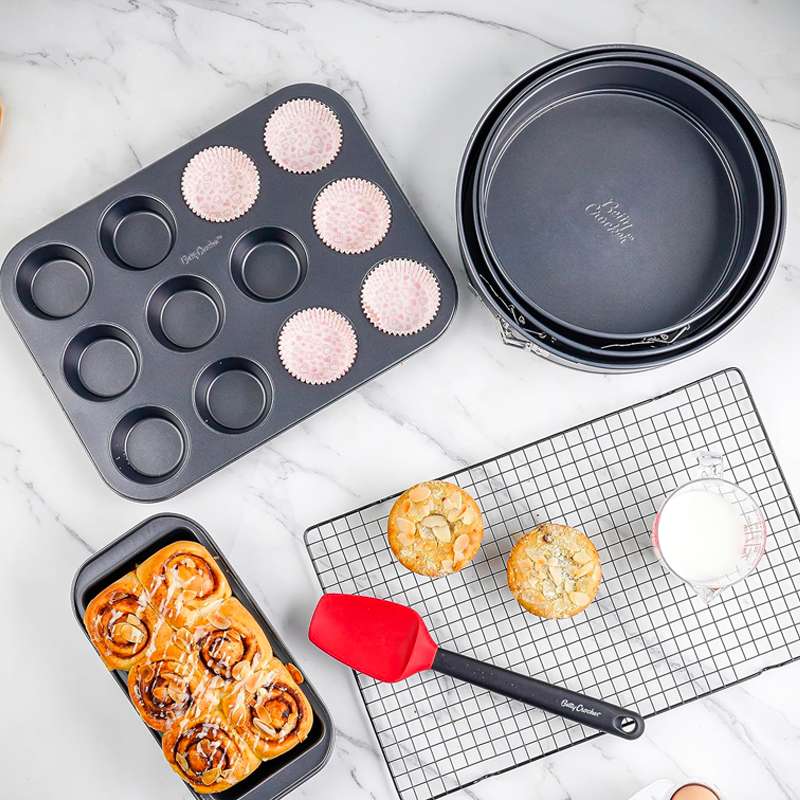 Baking SET 8 Pcs By Betty Crocker