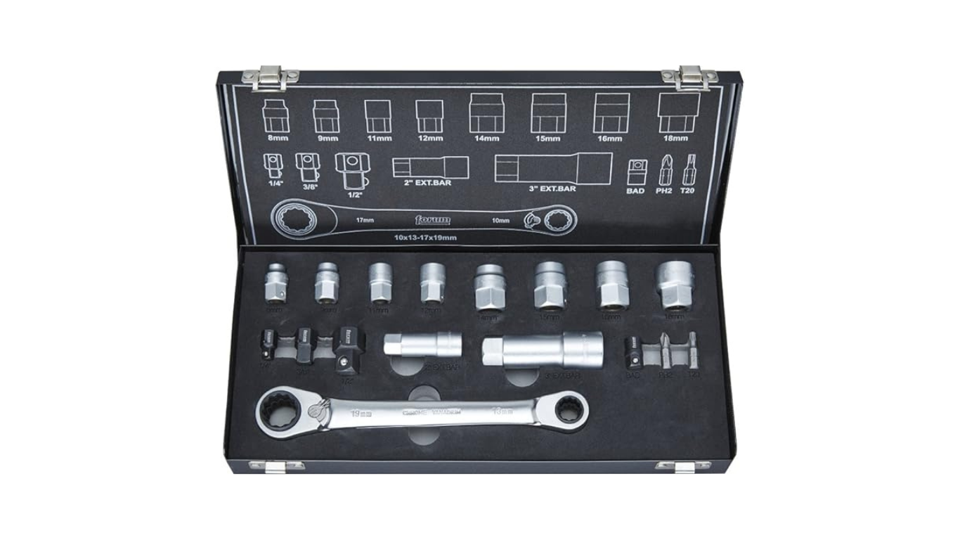 Universal Socket Set 17 Pieces in Metal Case by Forum Germany