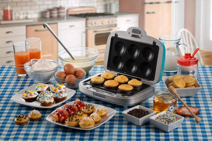 Sandwiches and cookies 3 in 1