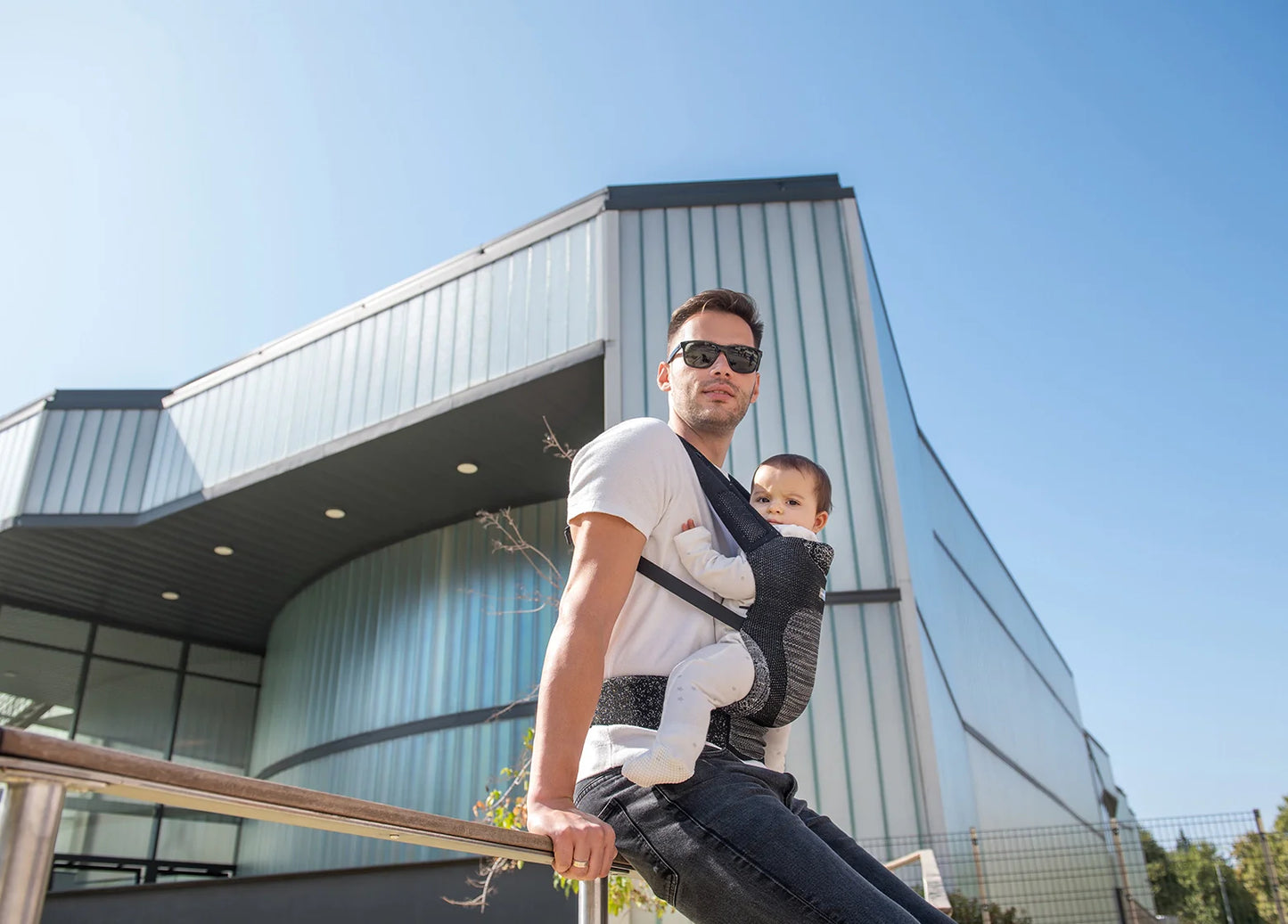 Hoody Fly knit Black Carrier